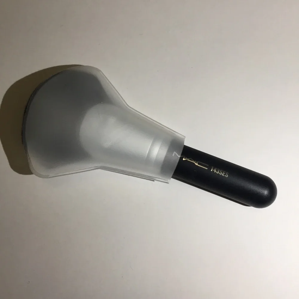 Mac brush 143SES